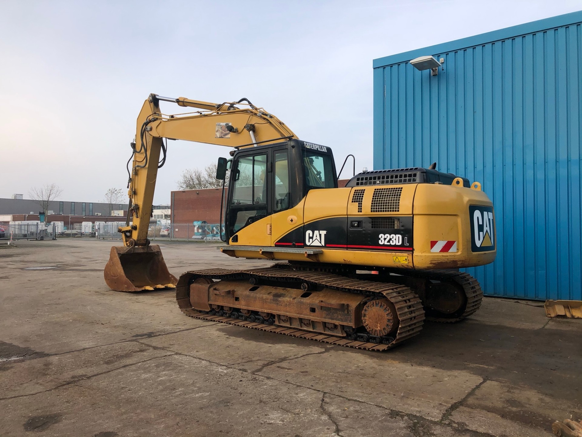 Caterpillar 323DL